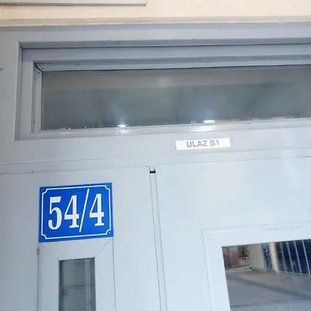 Center דירה פודגוריצה