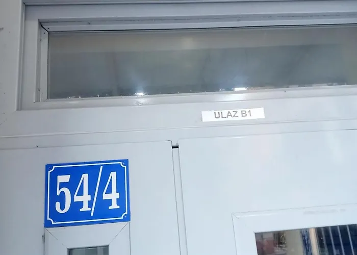 Center דירה פודגוריצה